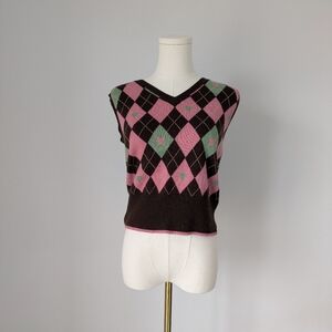 sold054_525 America Cashmere and cotton sleevesless Argyle winter top